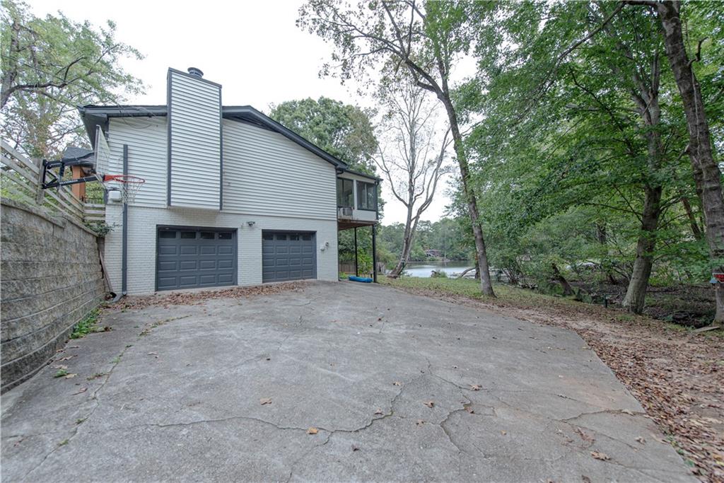2702 Davenport Road