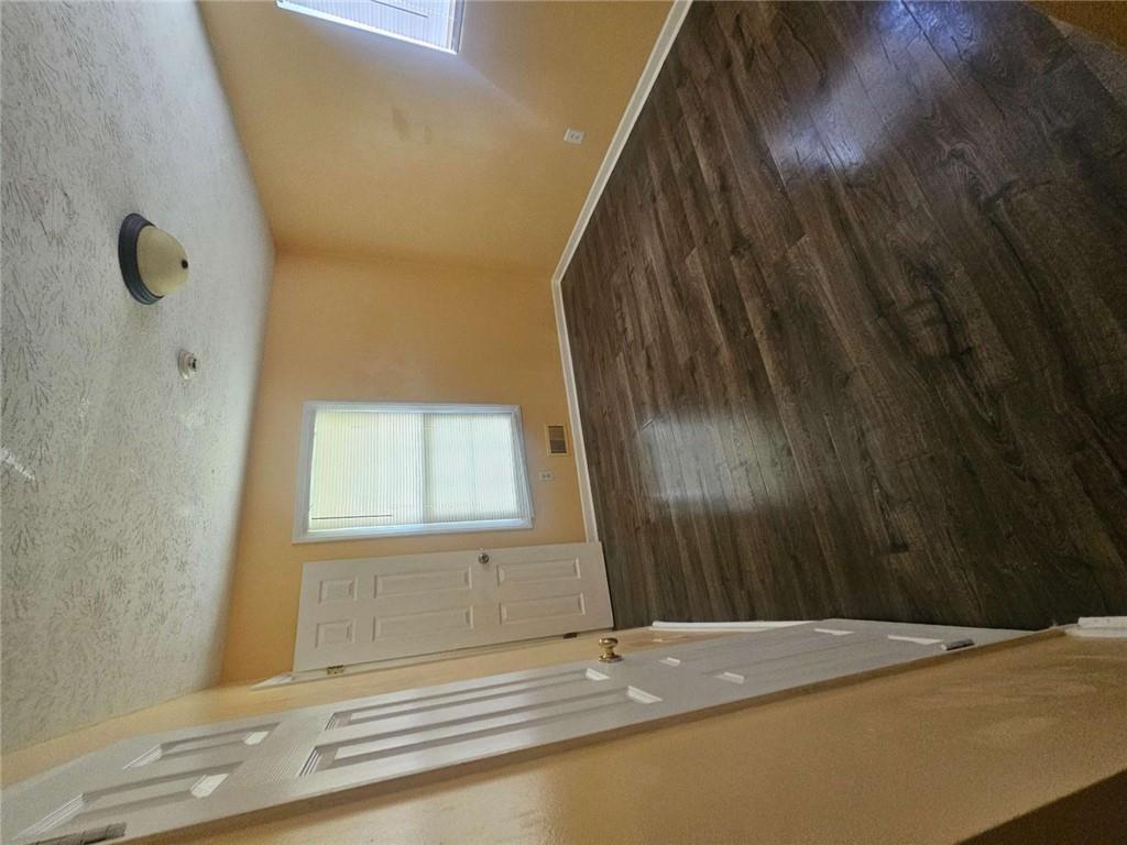POINTER RIDGE - Residential