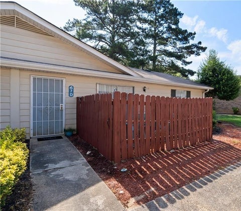 Condo For Sale - 4701 Flat Shoals Road #67D<br/> Union City, GA 30291