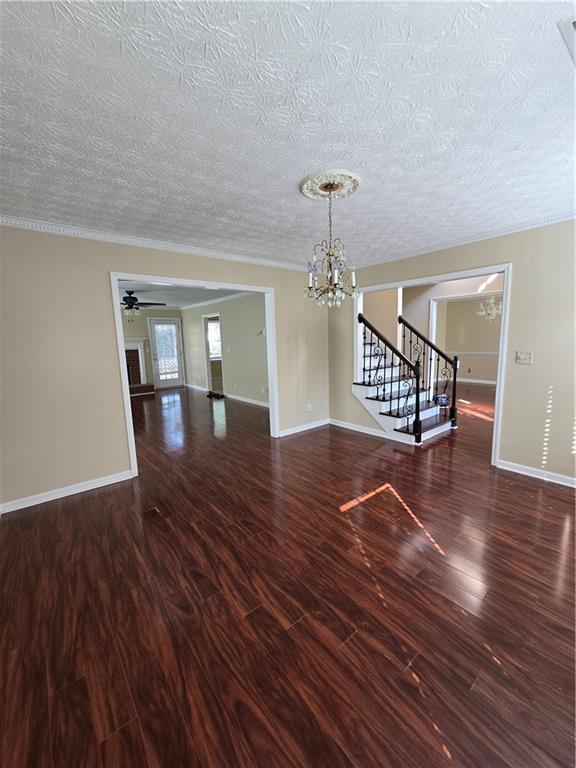2209 Willow Crest Circle
