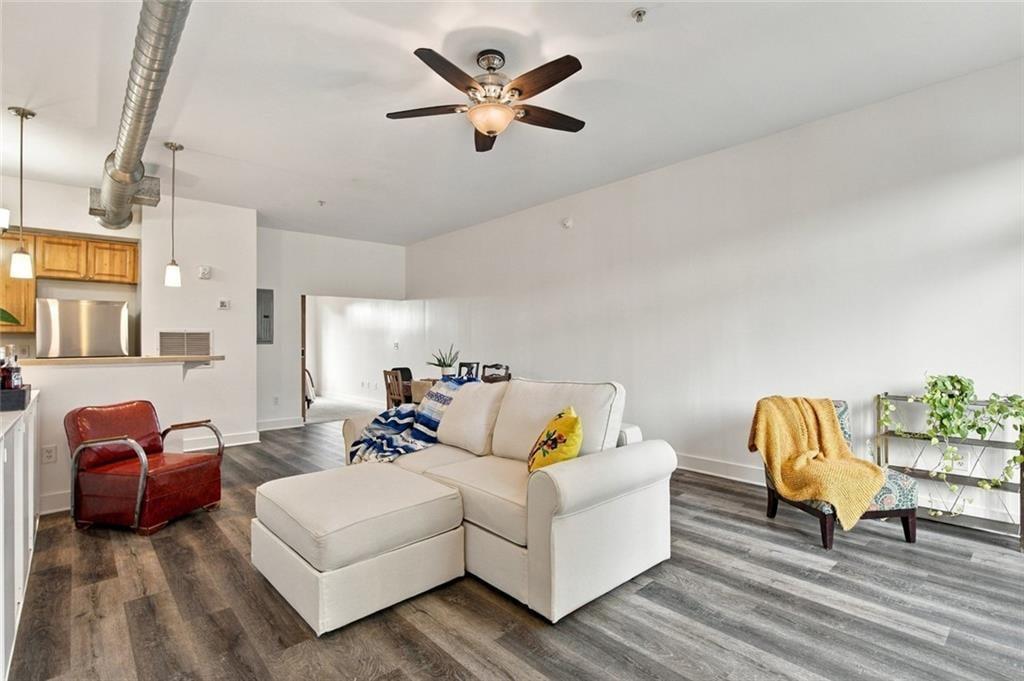 502 Pryor Street SW 217