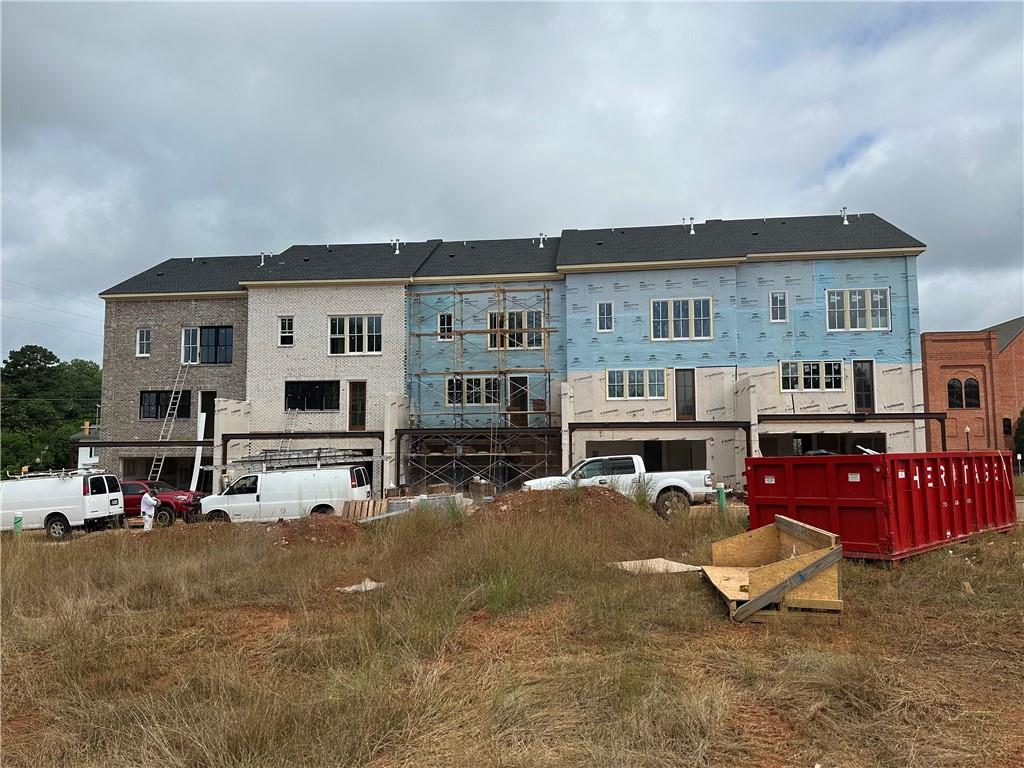 178 W Main Street 104