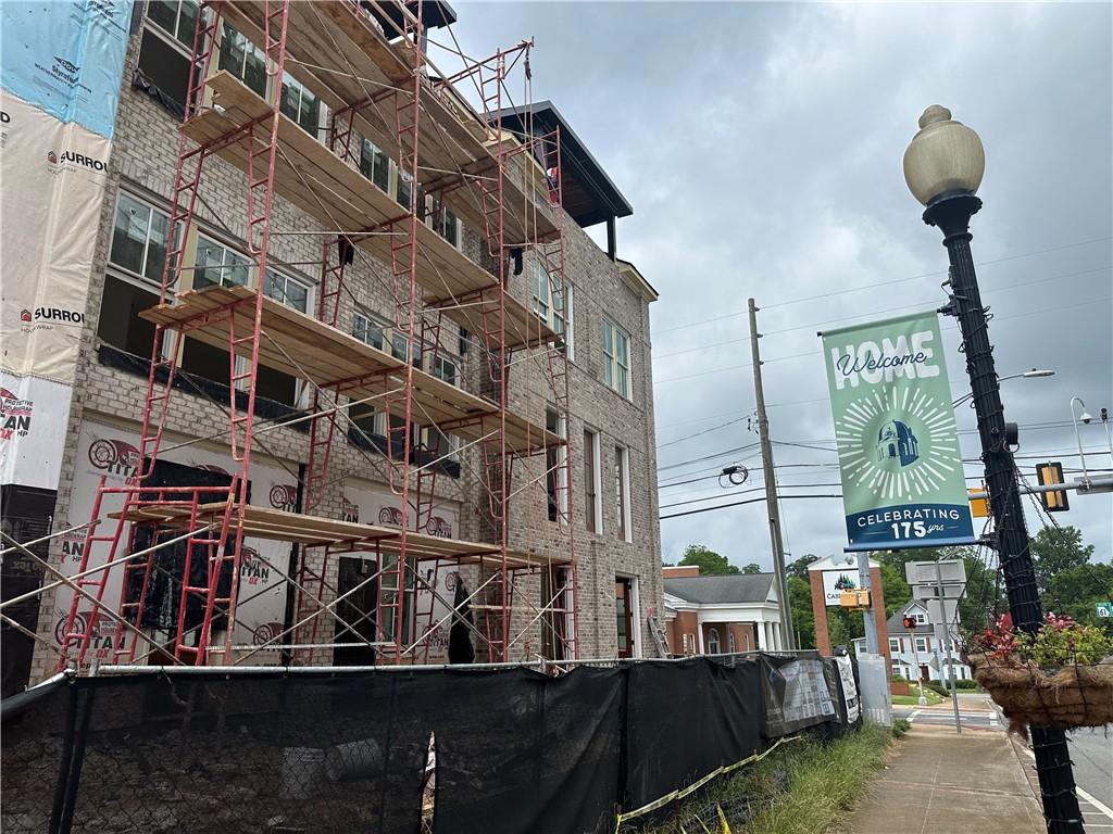178 W Main Street 104