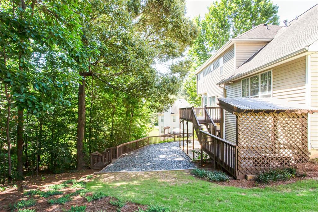 5417 Trumpet Vine Trail SE