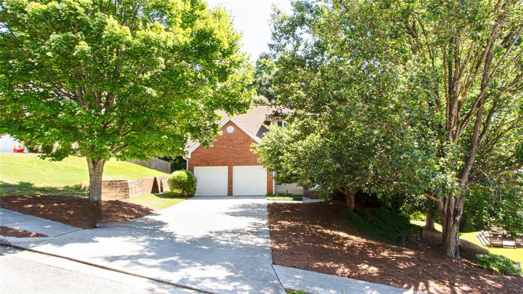 5417 Trumpet Vine Trail SE