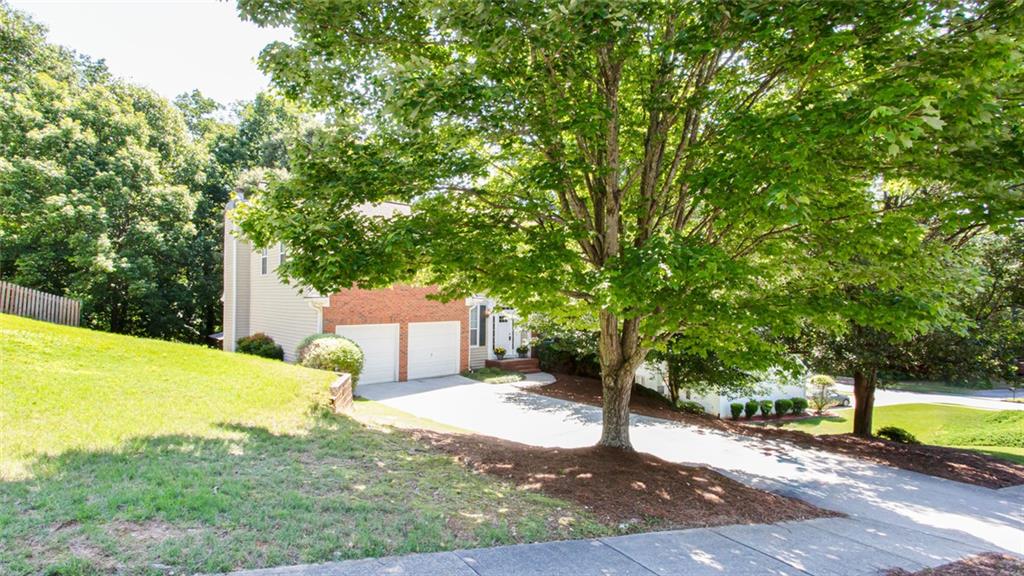 5417 Trumpet Vine Trail SE
