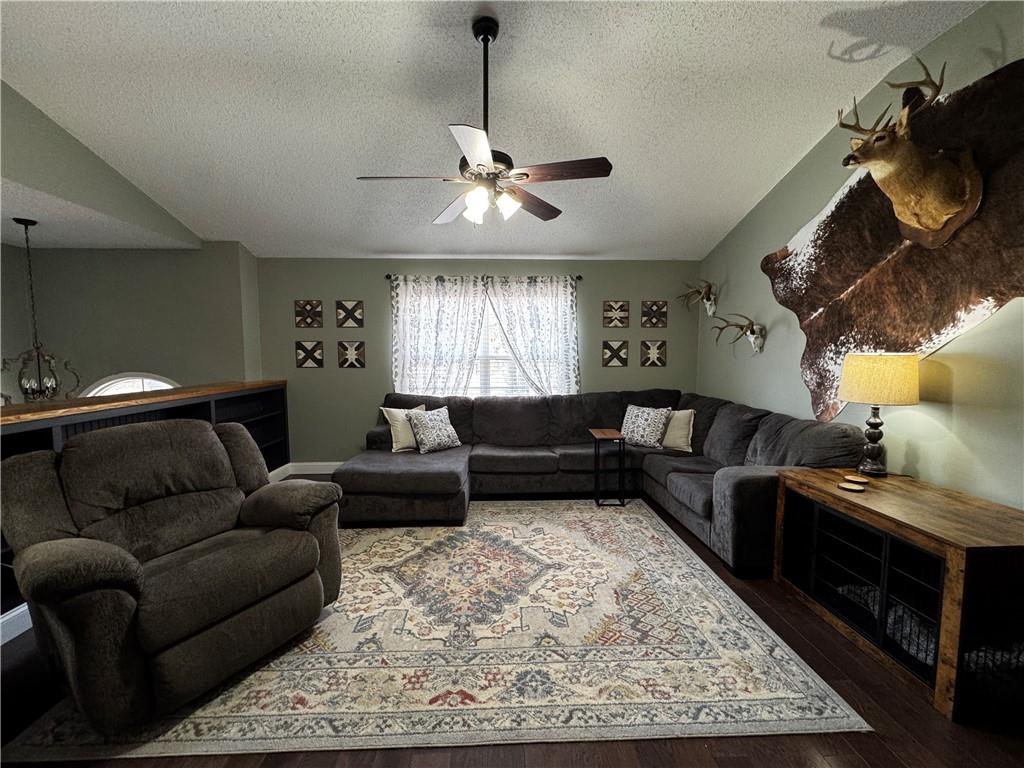 106 Windmill Drive SE