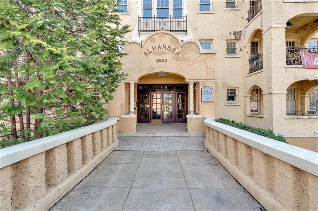 2855 Peachtree Road NE 302