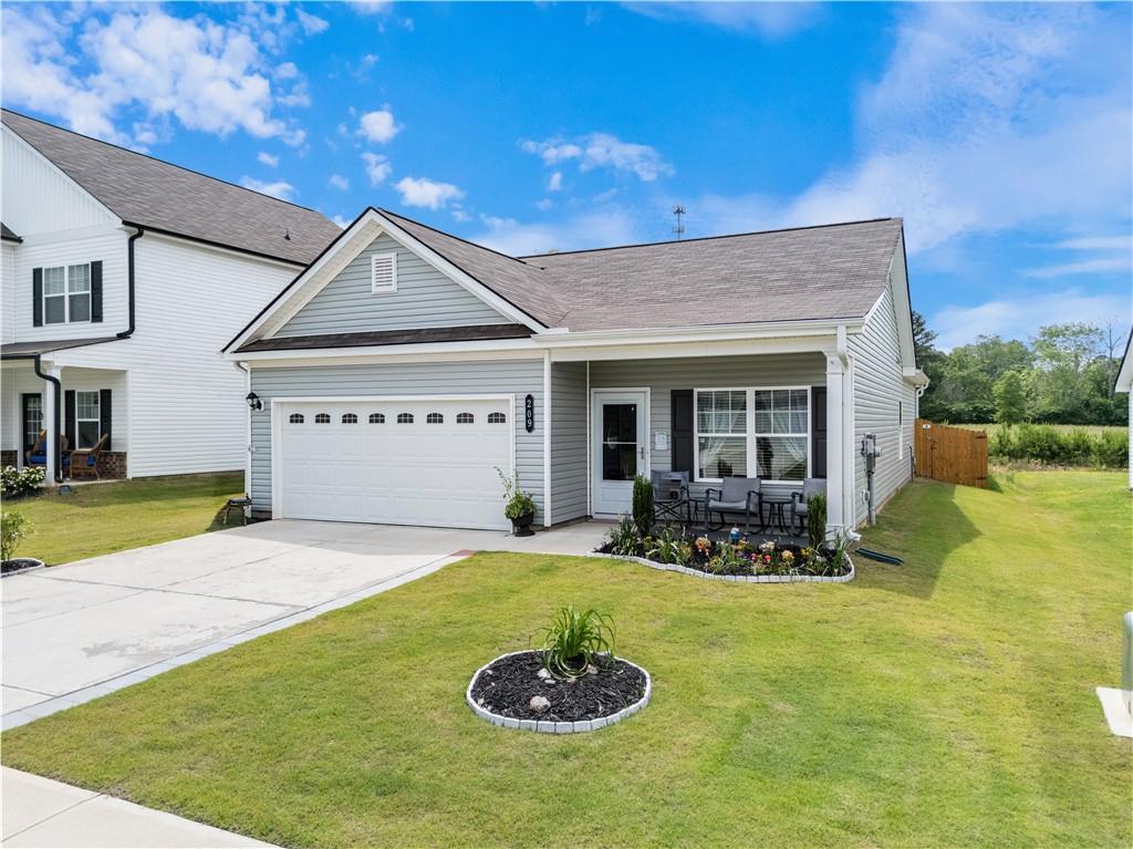 209 Sycamore Drive, Calhoun, Georgia image 1