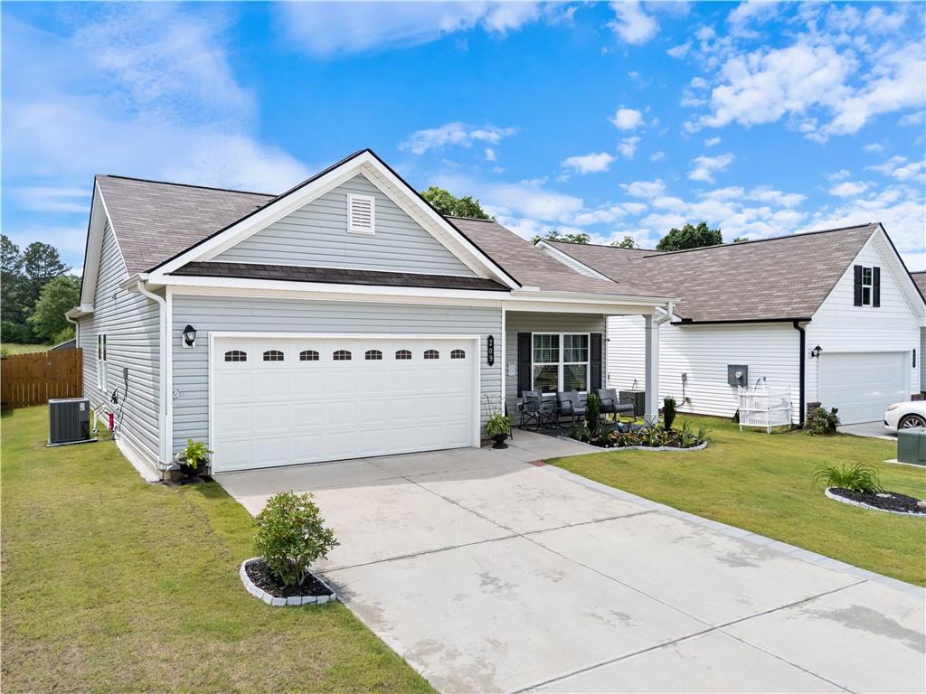 209 Sycamore Drive, Calhoun, Georgia image 2