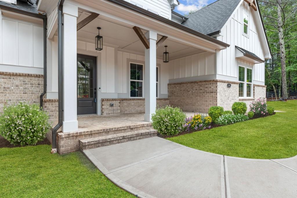 2390 Glade Overlook