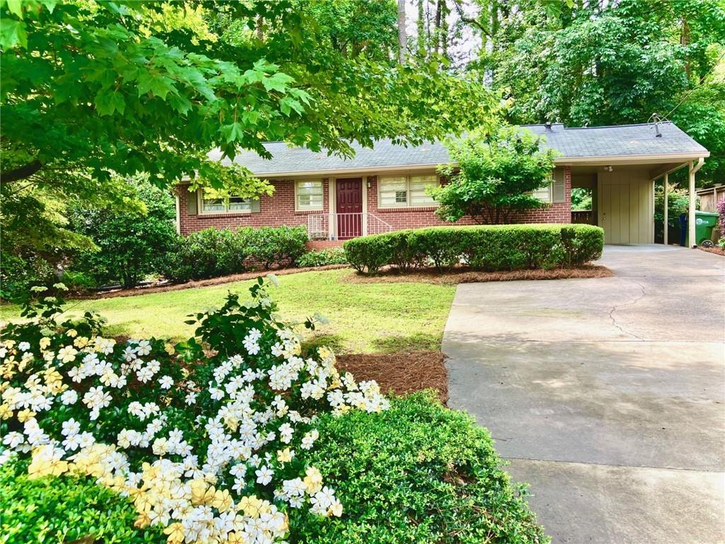 2556 Defoors Ferry Road NW