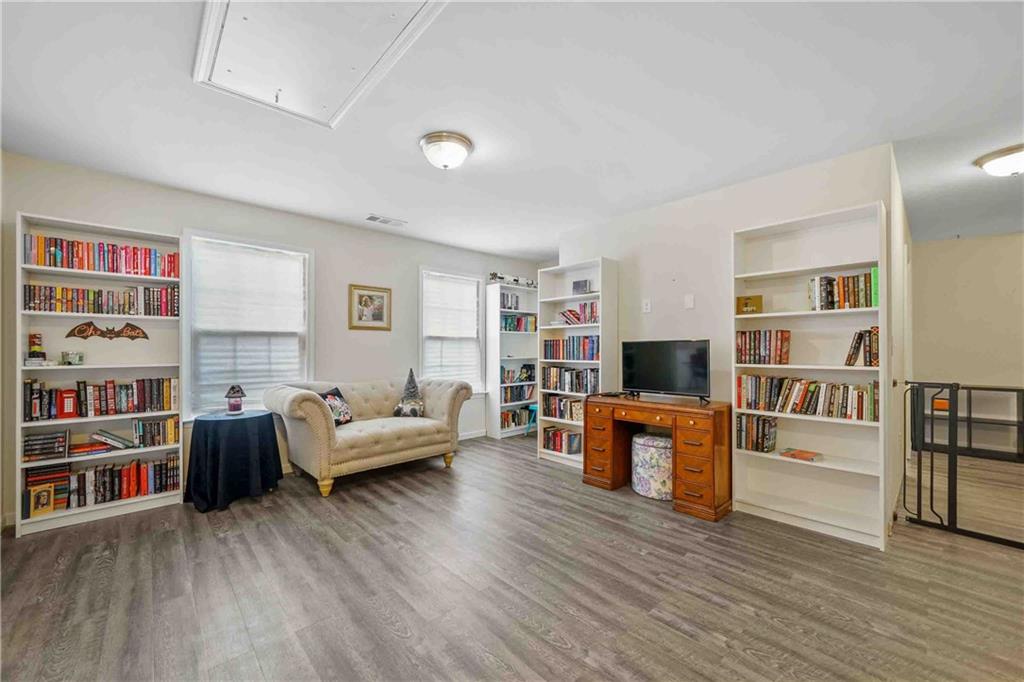 Woodview Enclave - Residential