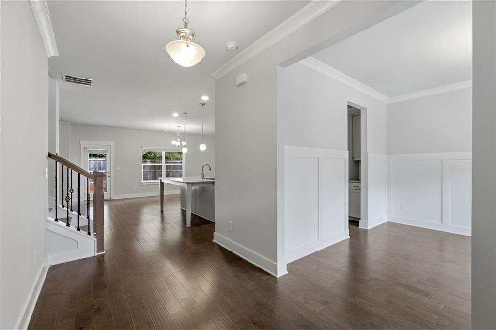 111 Crestbrook Way