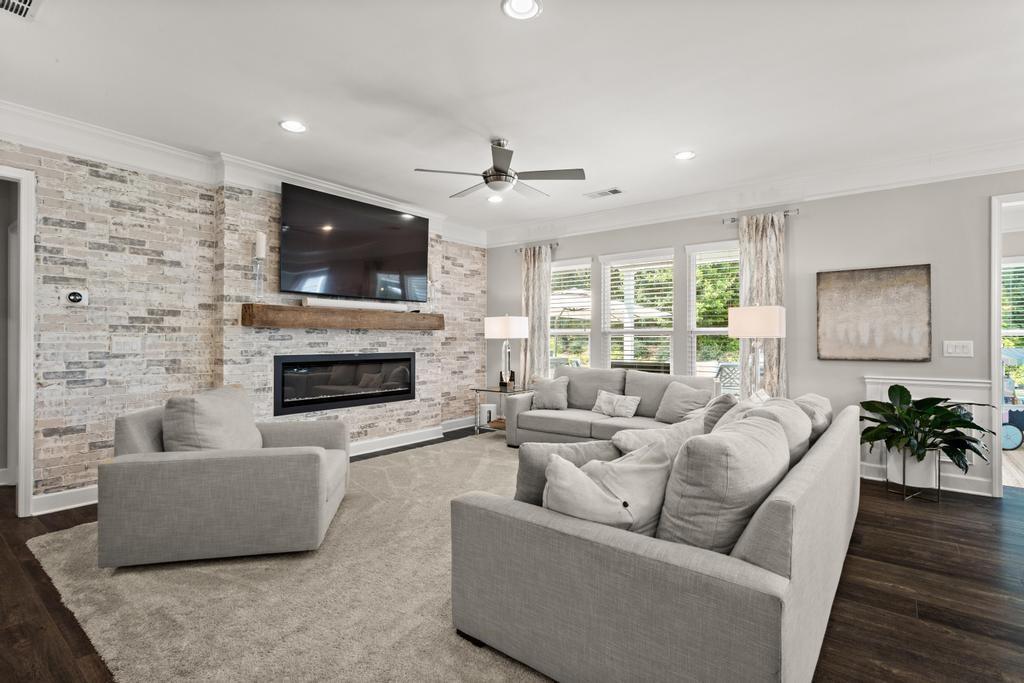 402 Pinehaven Lane
