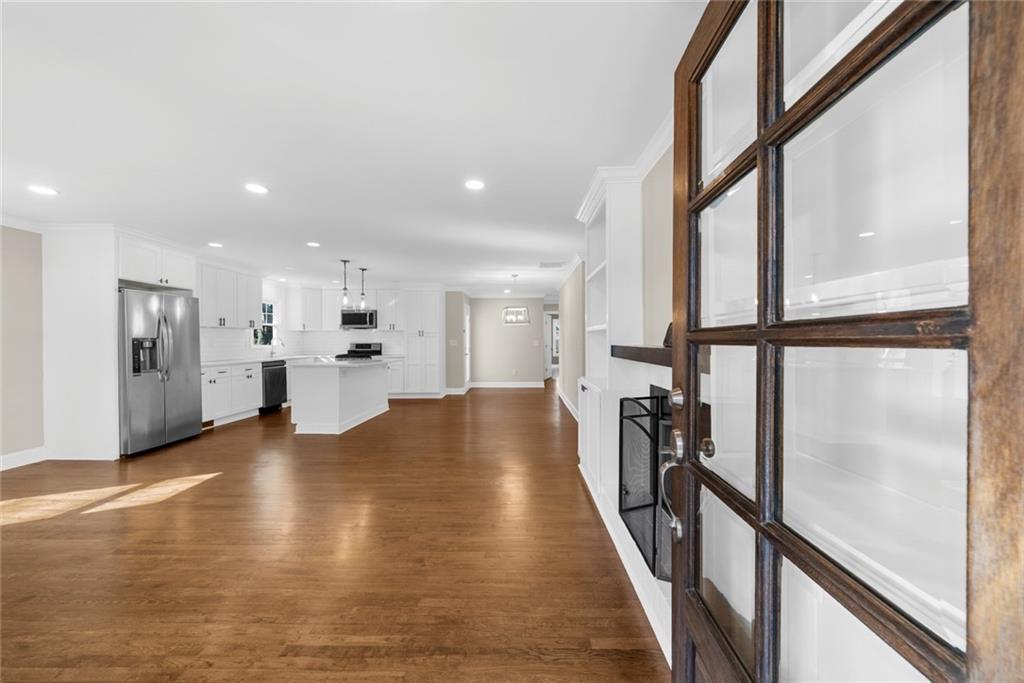 932 Sharon Circle SE