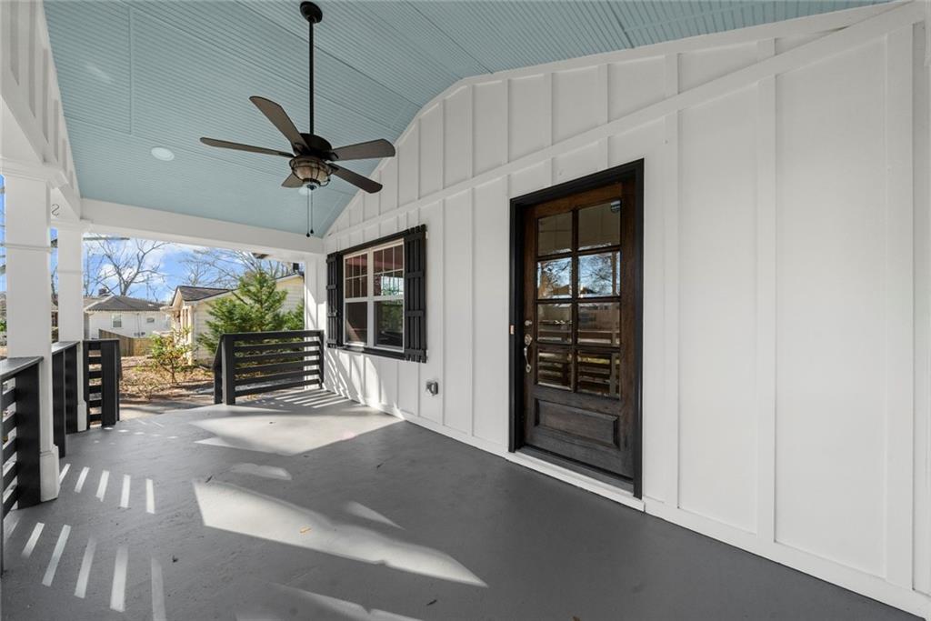 932 Sharon Circle SE