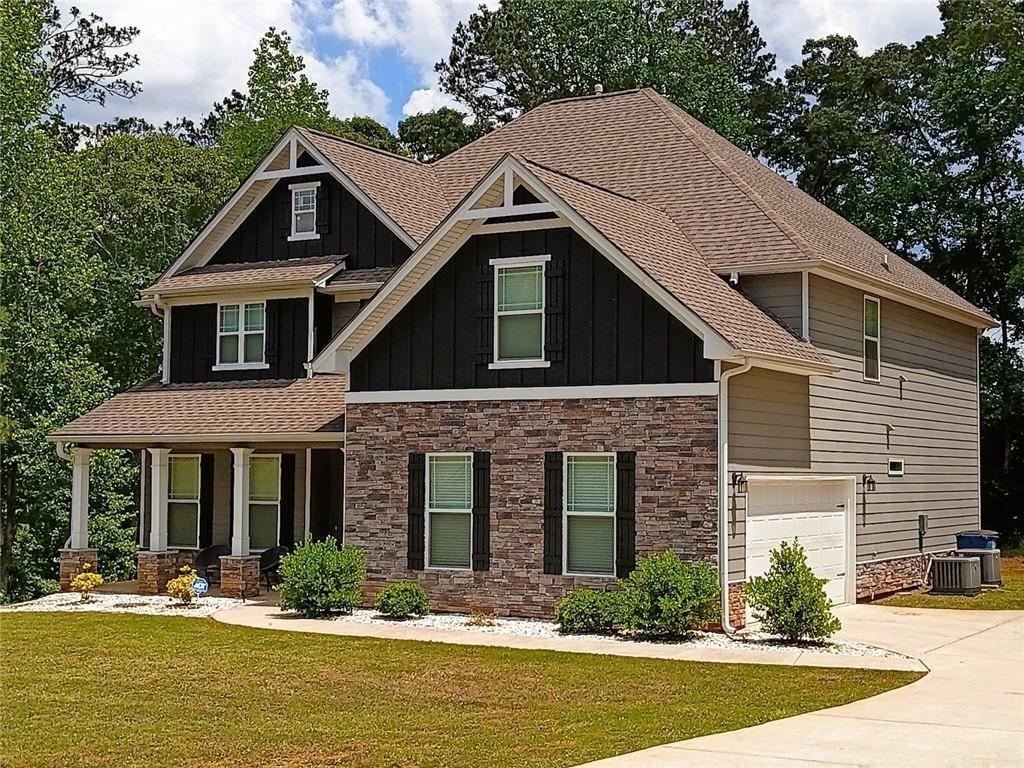 807 Ridgeview Court
