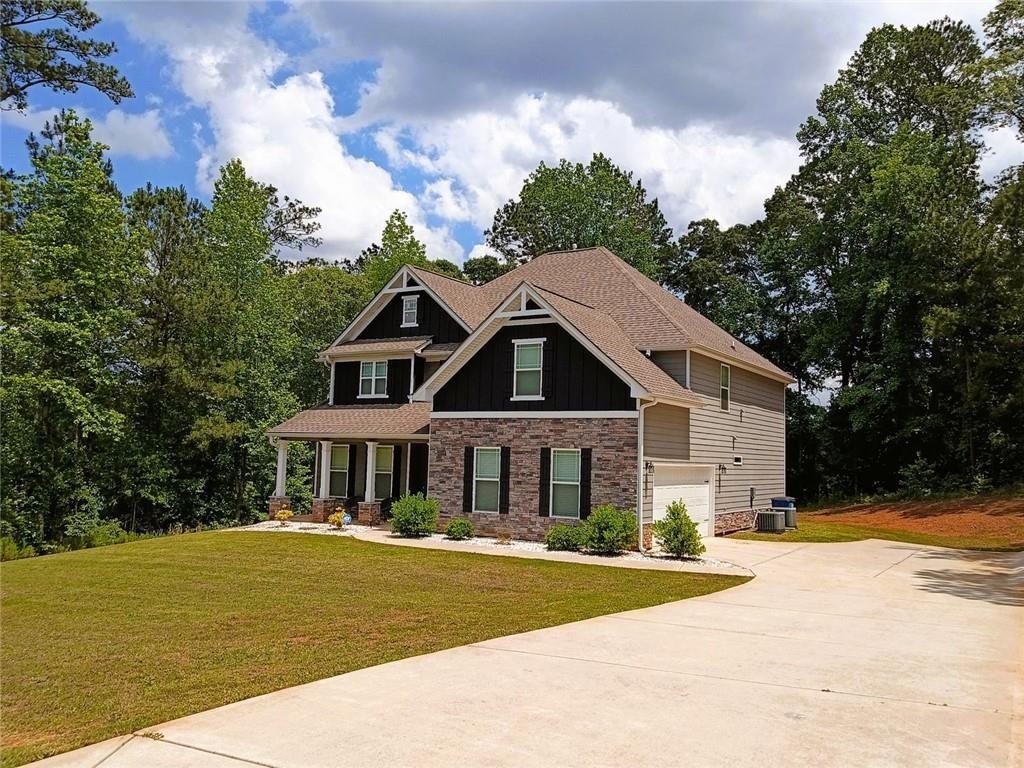 807 Ridgeview Court