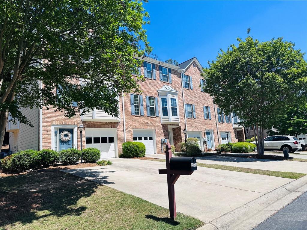 2037 Pinnacle Pointe Drives