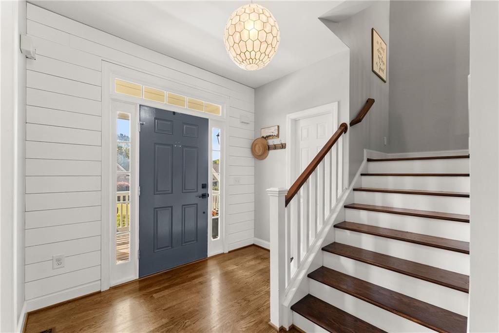 Twelve Oaks Place - Residential