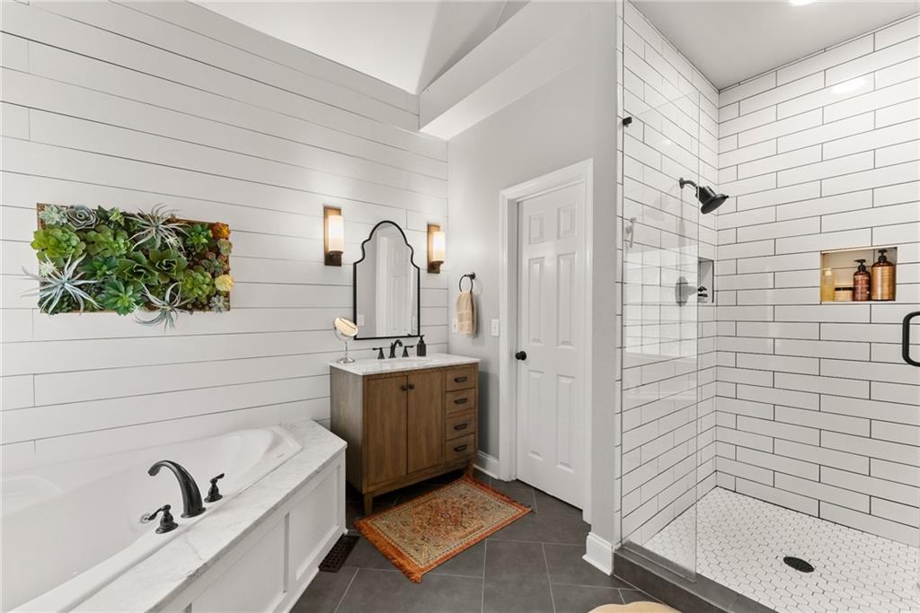 Twelve Oaks Place - Residential