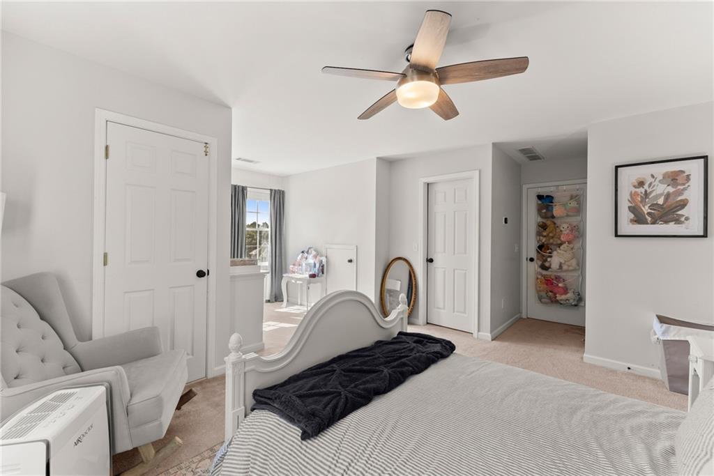 Twelve Oaks Place - Residential