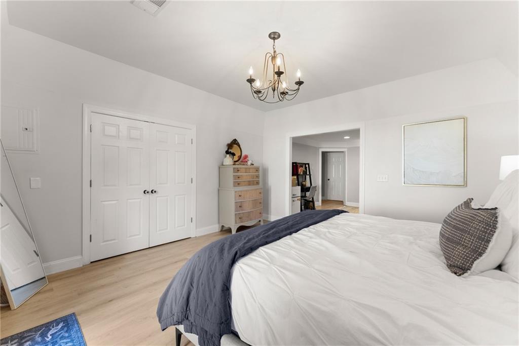 Twelve Oaks Place - Residential