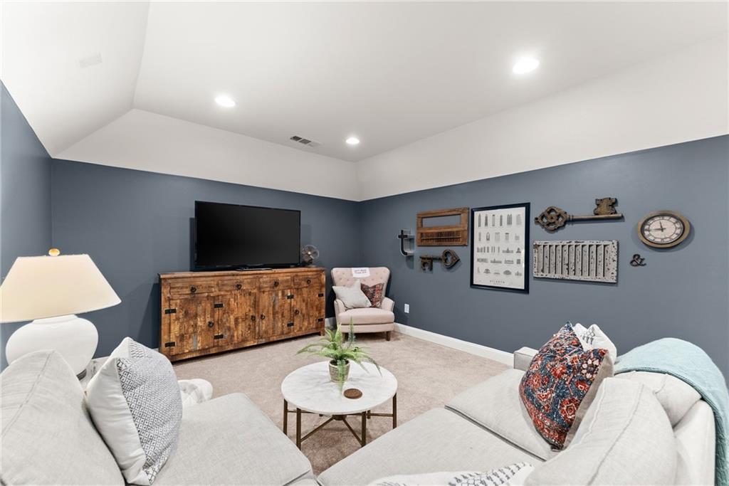Twelve Oaks Place - Residential