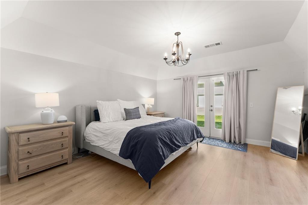Twelve Oaks Place - Residential