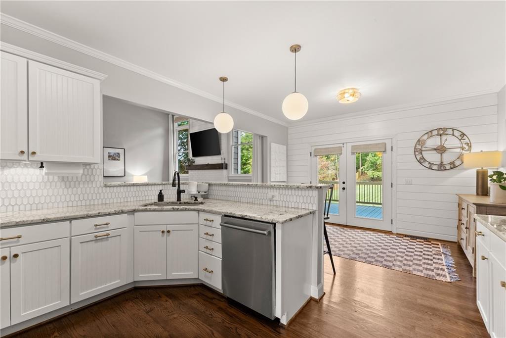 Twelve Oaks Place - Residential