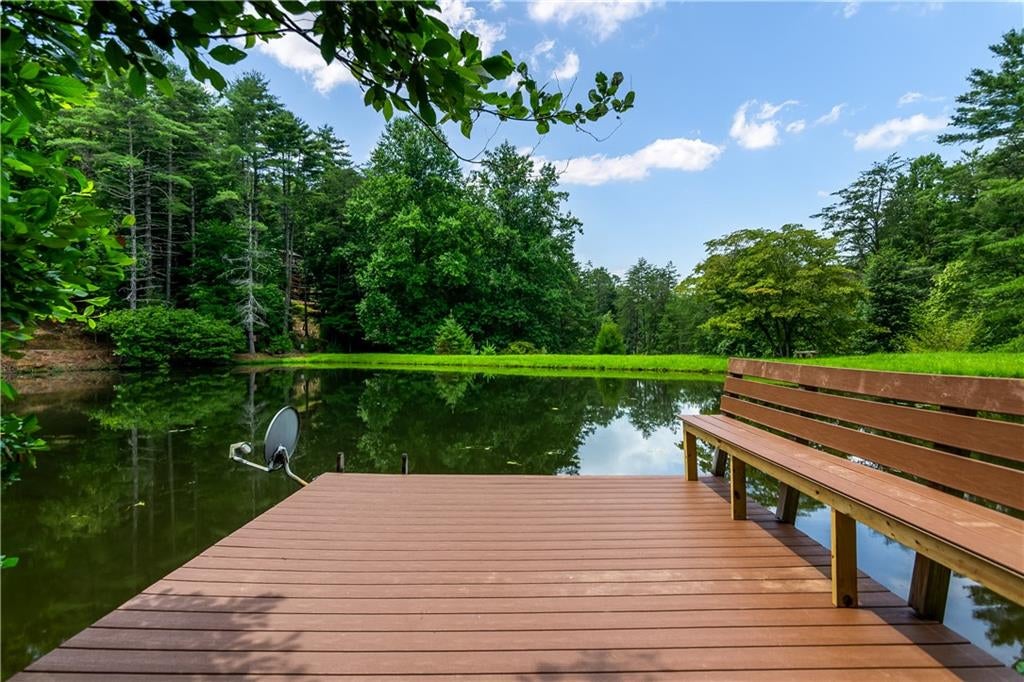 3 Mountain Lake Rd