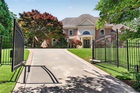 Photo of 740 Riley Place, Sandy Springs, GA 30327 (MLS # 7802040)