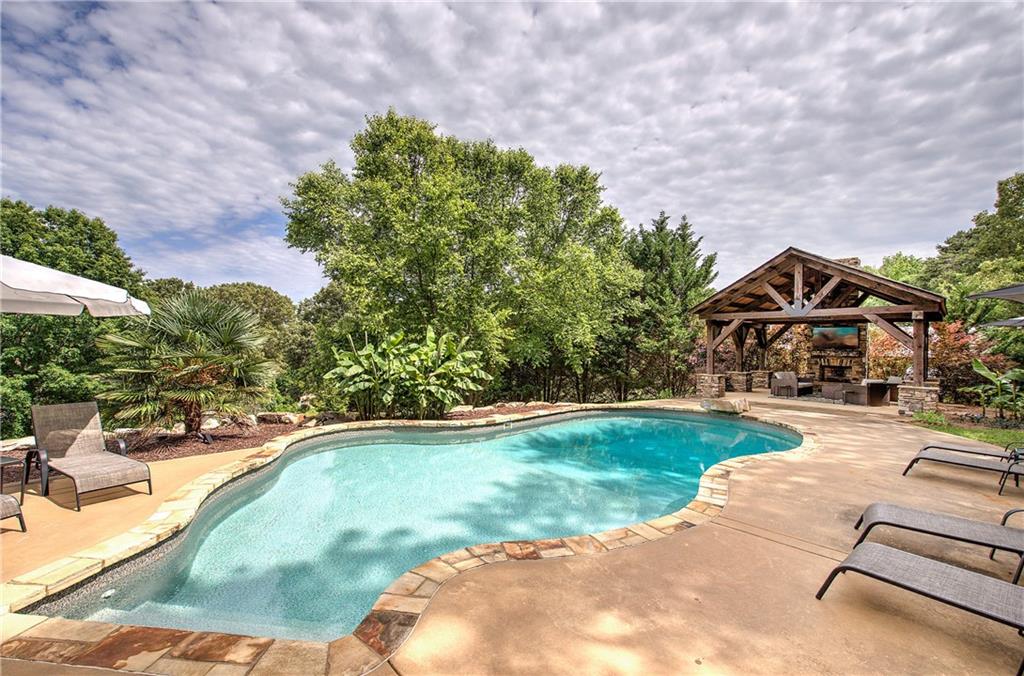 122 Shake Rag Circle NW