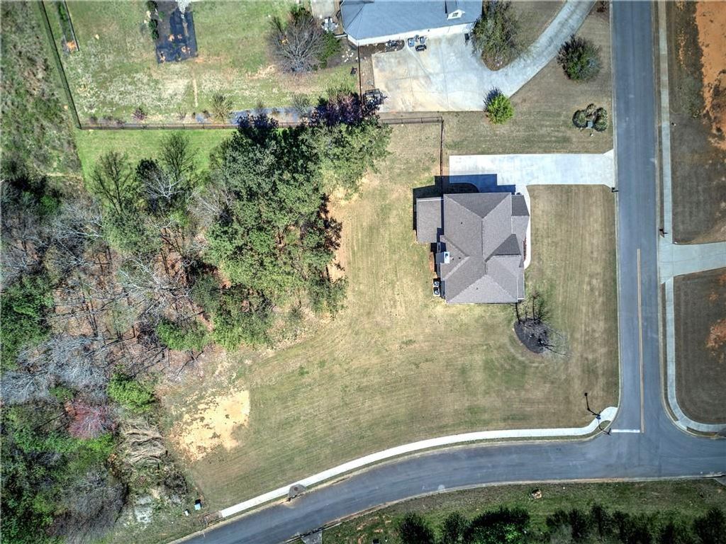listing image 83
