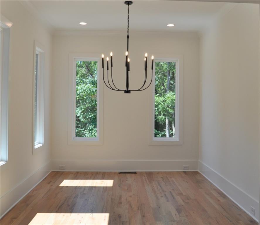 281 White Street 5