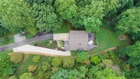 A home in Dawsonville