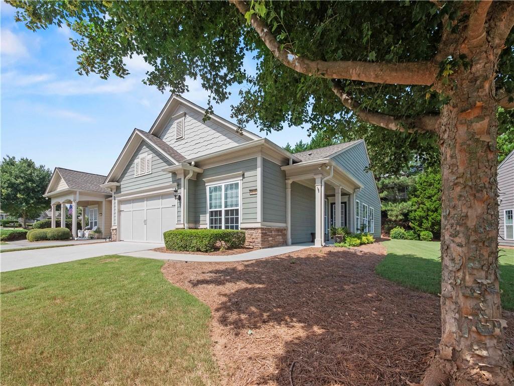 6141 Longleaf Drive