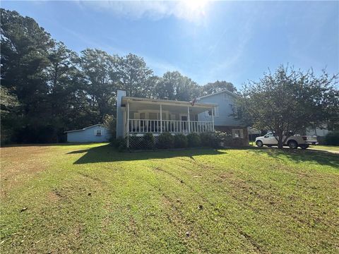 Homes For Sale - 10 Deerfield Lane<br/> Carrollton, GA 30116