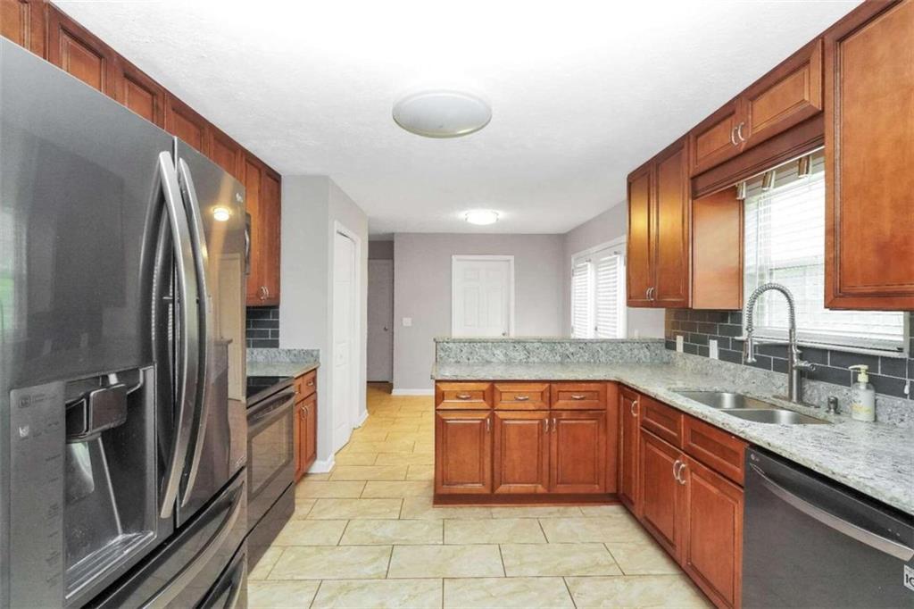 133 Harold Drive, Mcdonough, Georgia image 5