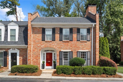 Townhouse For Sale - 8 Kings Tavern Place<br/> Atlanta, GA 30318