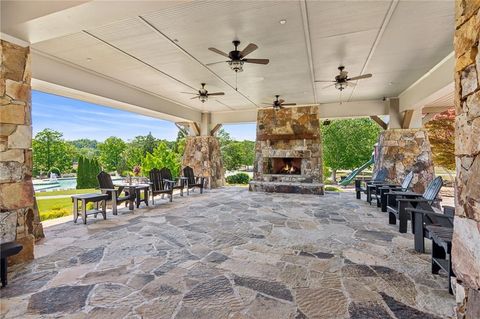 A home in Flowery Branch