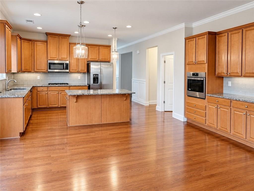 1300 Bar Harbor Place
