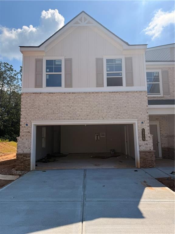 1215 Park Center Circle