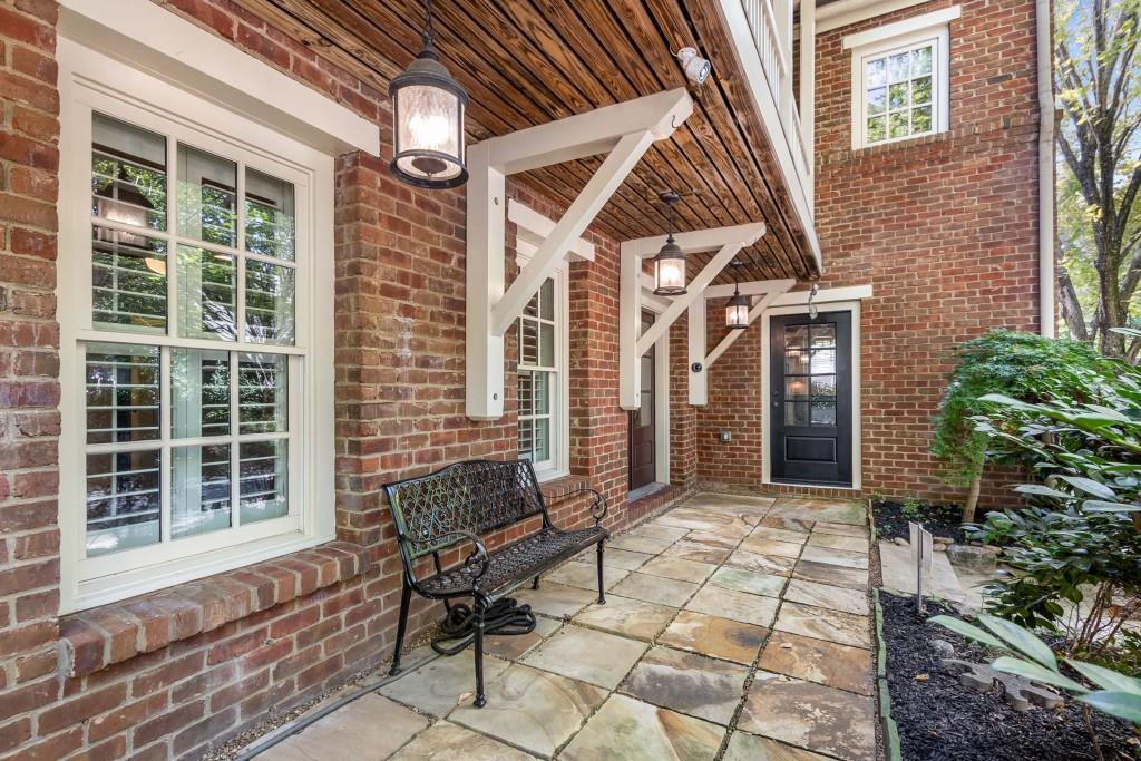 965 N Ormewood Park Drive SE