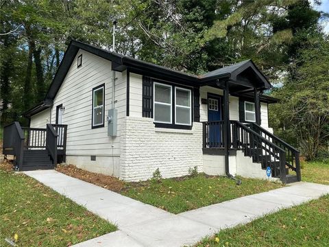 2581 Hood Avenue NW Atlanta GA 30318