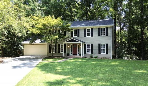 Photo of 220 Tallwood Terrace, Roswell, GA 30076 (MLS # 7827752)