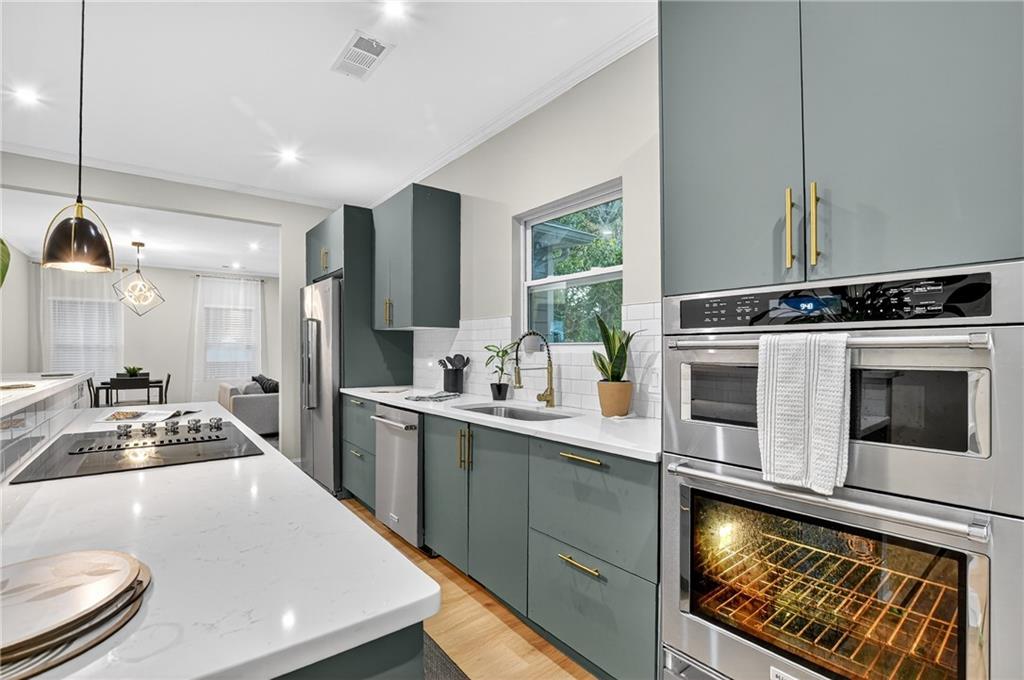 Jefferson Manor - Residential