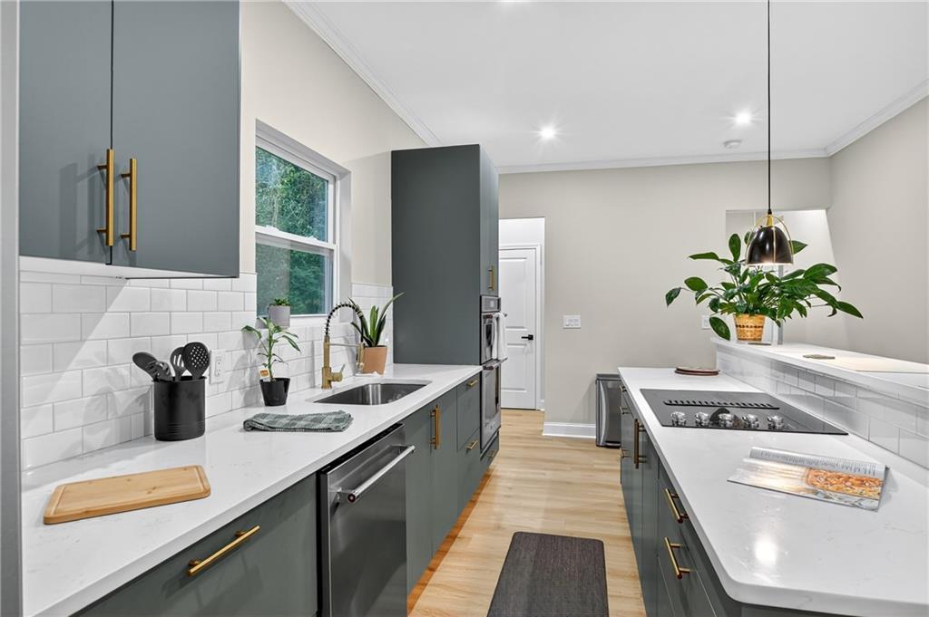 Jefferson Manor - Residential