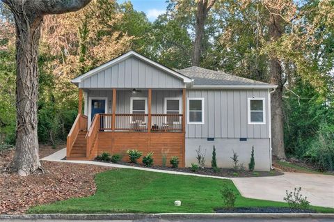 926 Avebury Drive East Point GA 30344